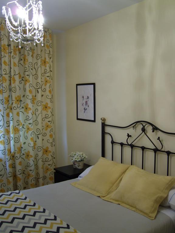 圣地亚哥－德孔波斯特拉 Pr坦布雷旅馆酒店 客房 照片